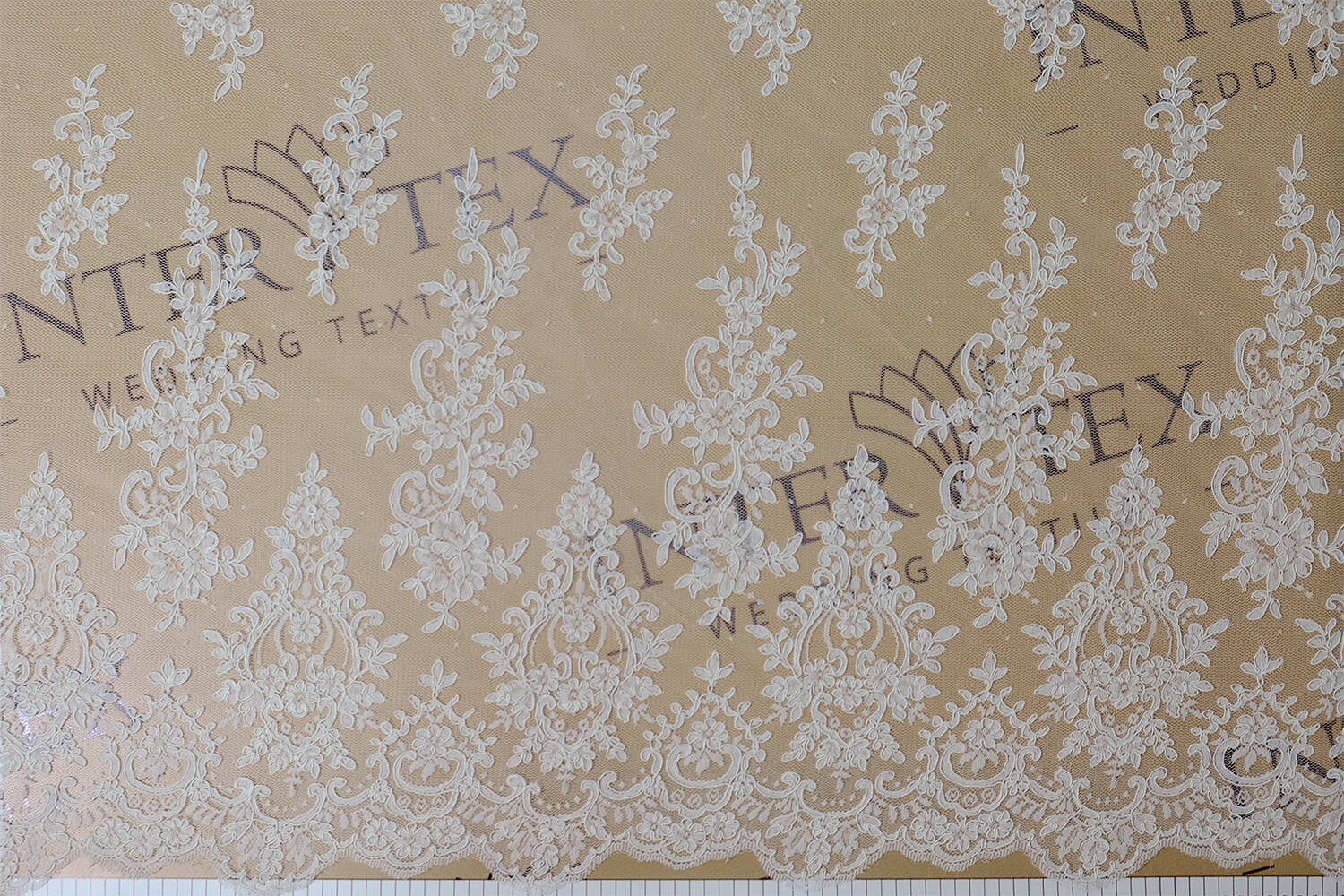 chantilly with cord half width 013664