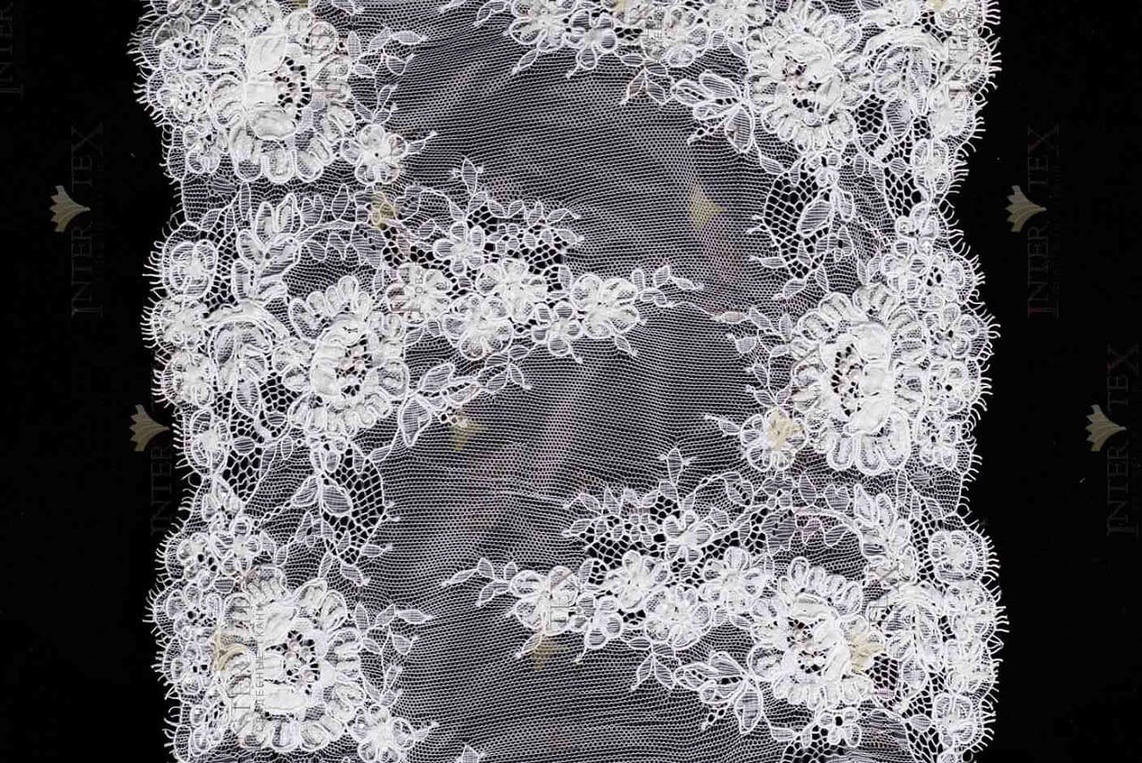 chantilly lace trim main design 024738