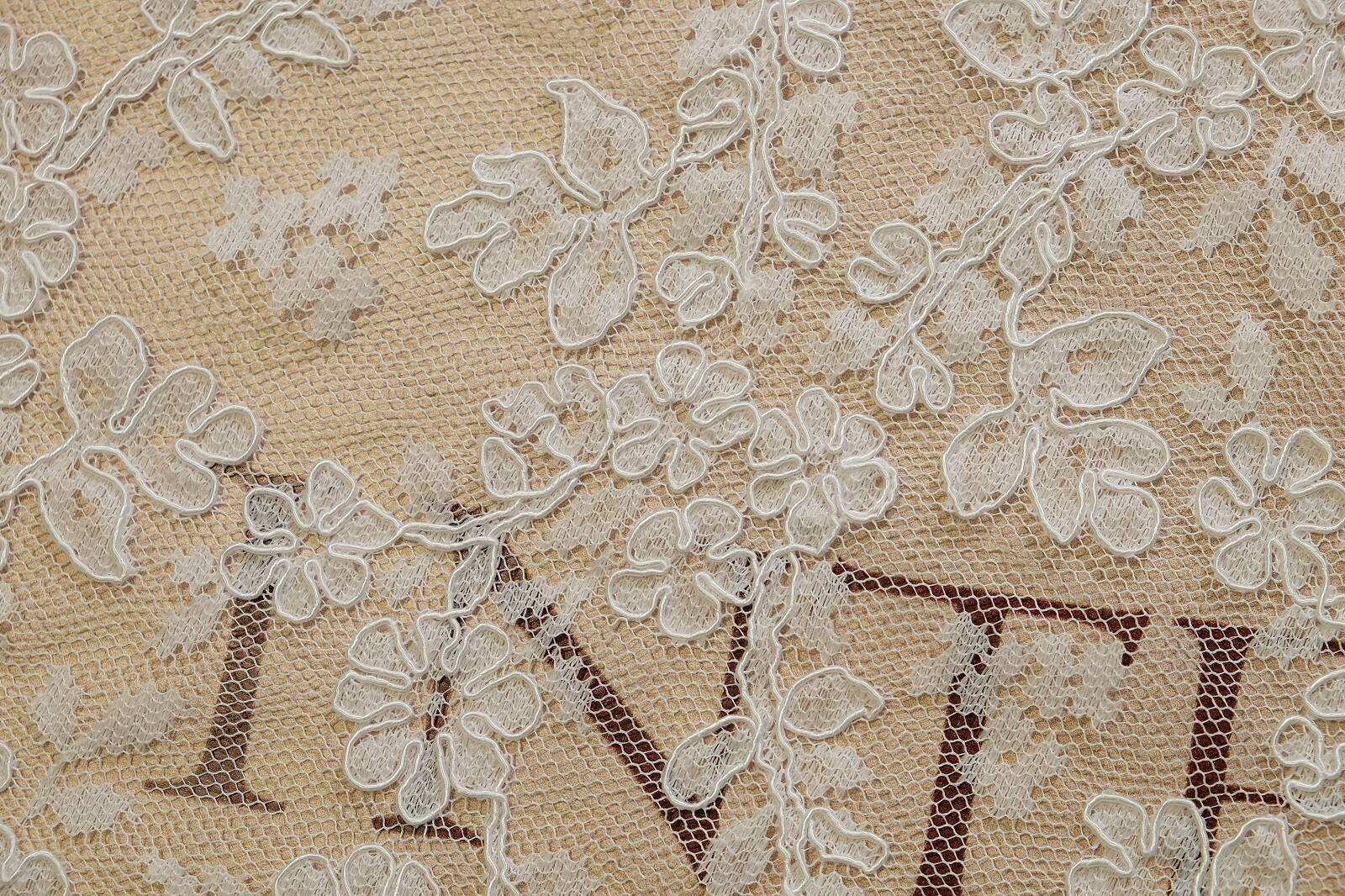 chantilly with cord close-up 025070