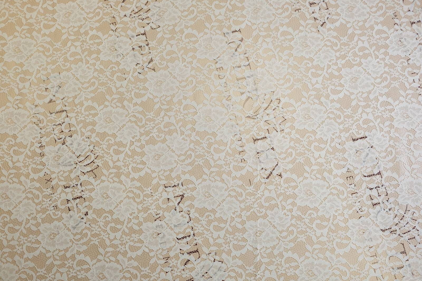 chantilly without beads view from afar 028385