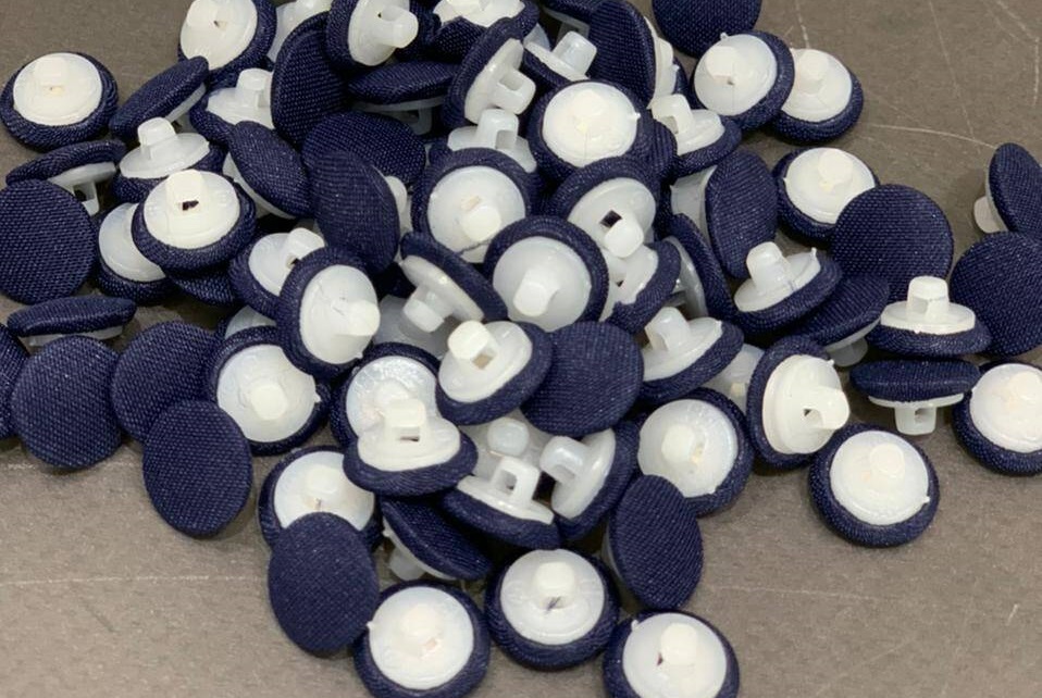 navy satin covered buttons 029009