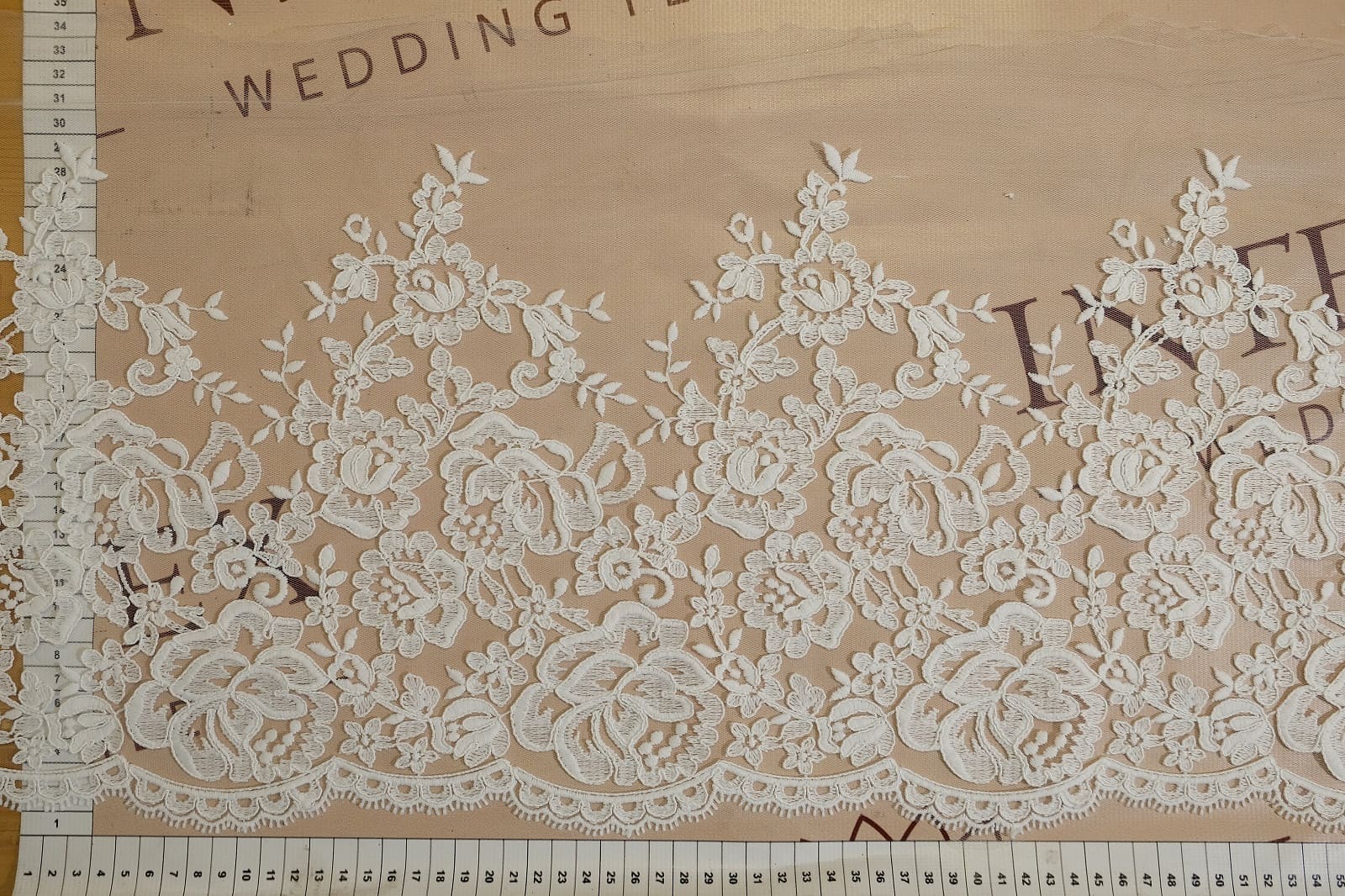 lace with cord size 029078