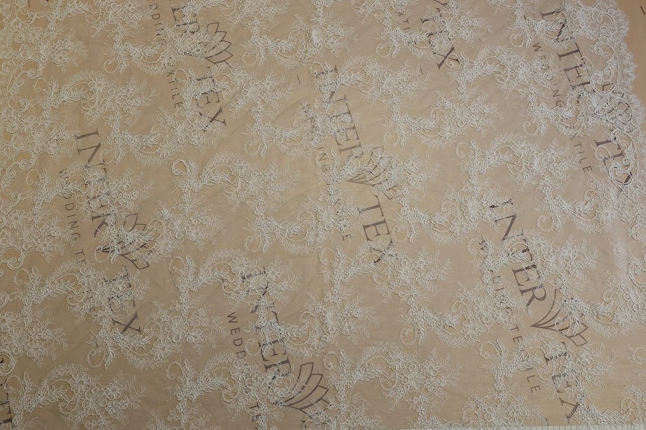 chantilly with cord full width 033891