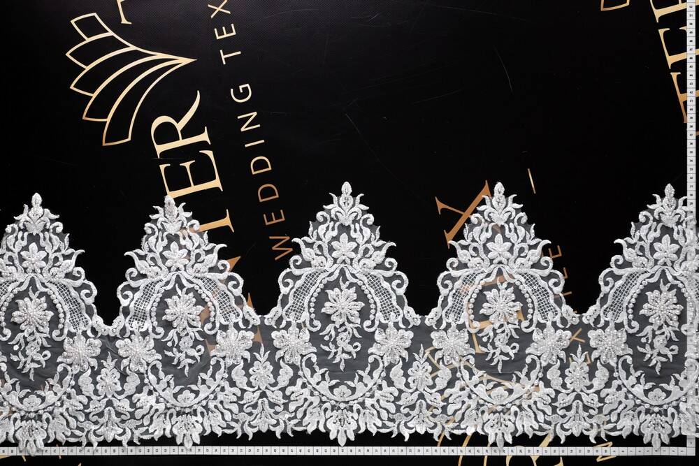 Embroidered lace 2000000020266 image from the Inter Tex catalogue for bridal fabrics, lace, appliques and B2B atelier orders.