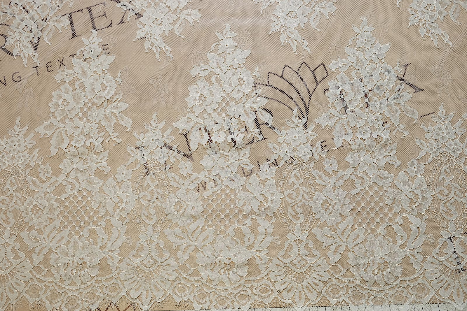 chantilly without beads surface view 309880