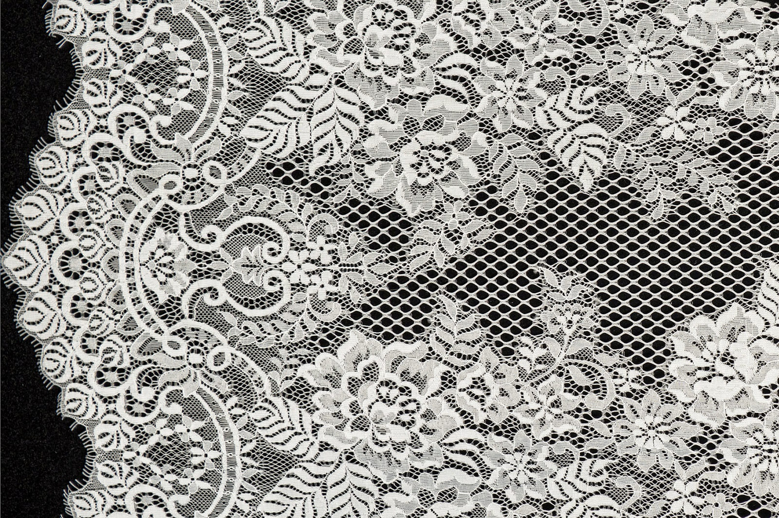 chantilly without beads view from afar 309941