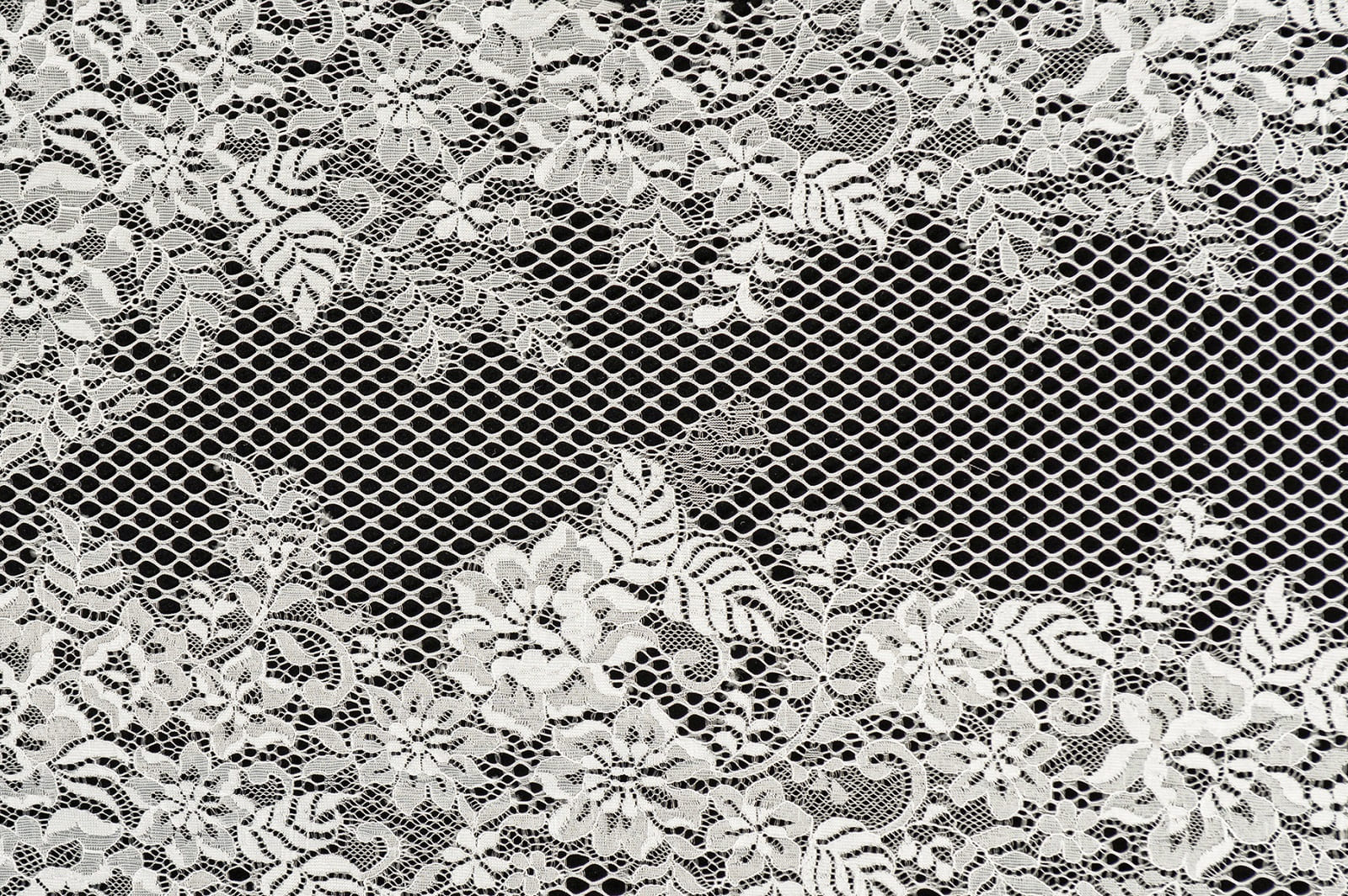 chantilly without beads central part 309941