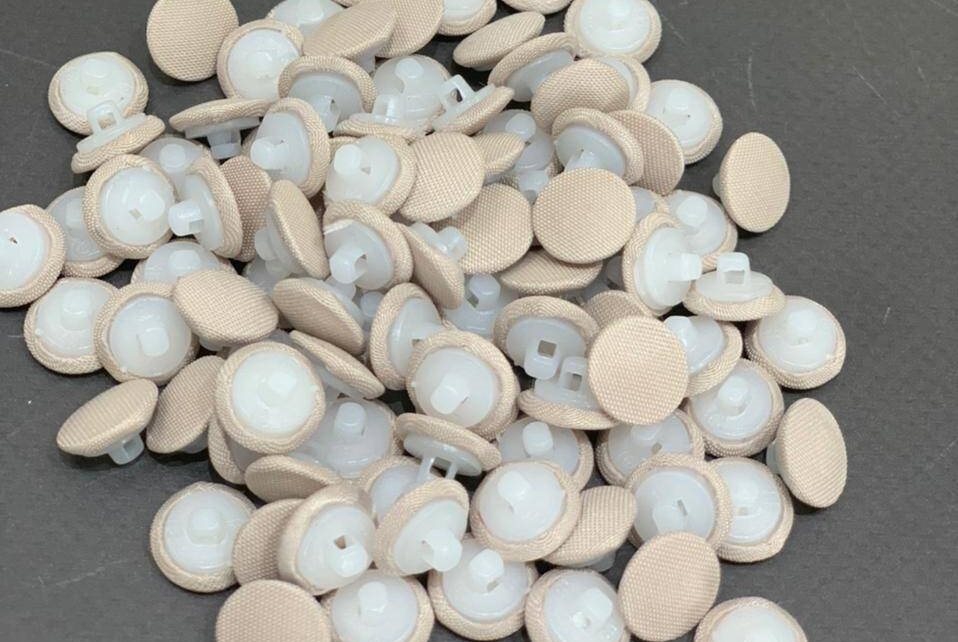 cappuccino satin covered buttons 319476
