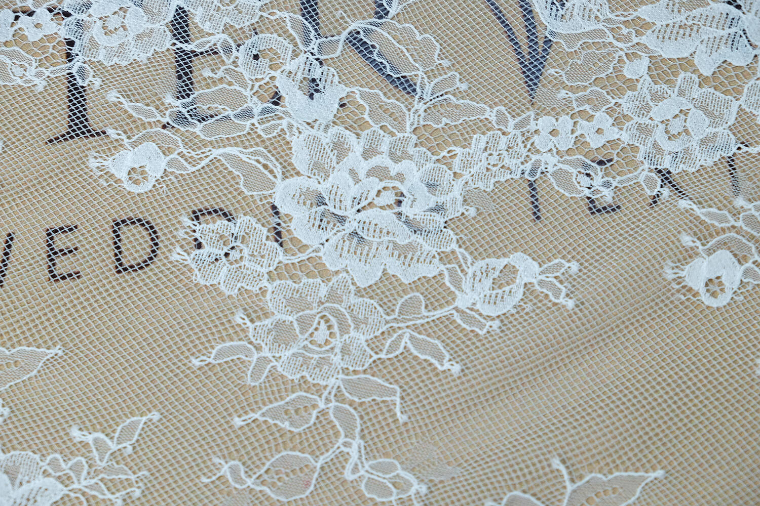 chantilly with cord close-up 381602