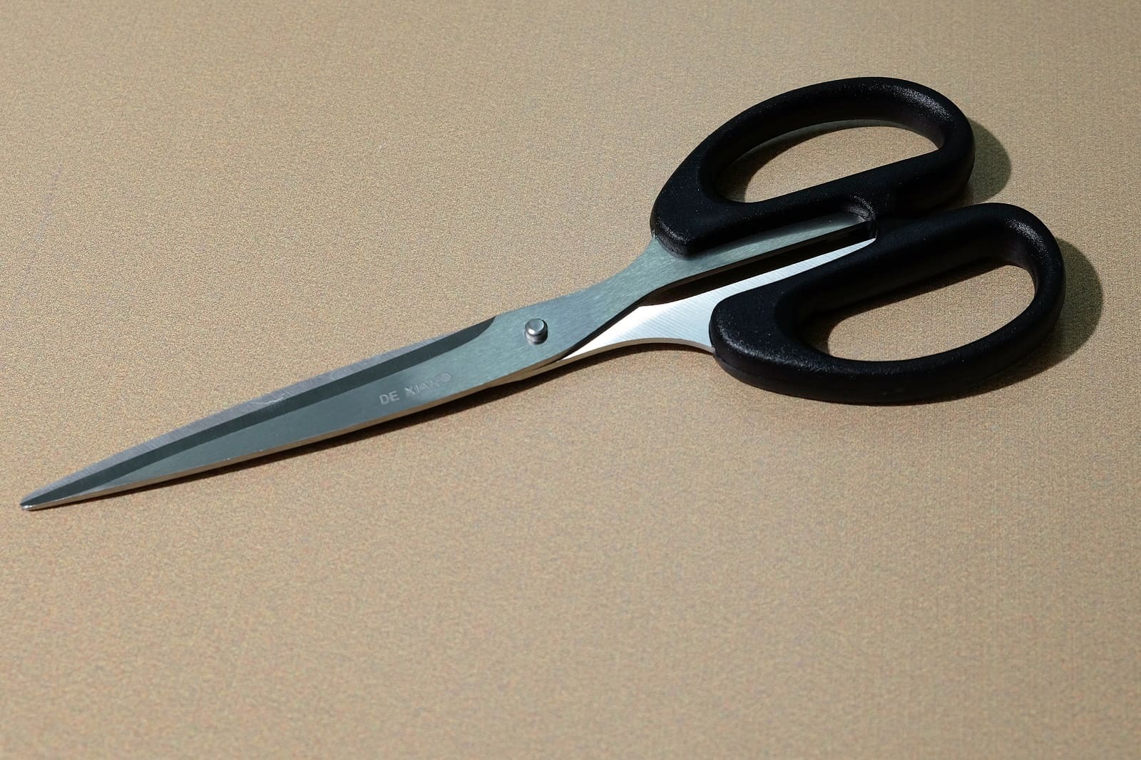 stainless steel scissors closed position 381855
