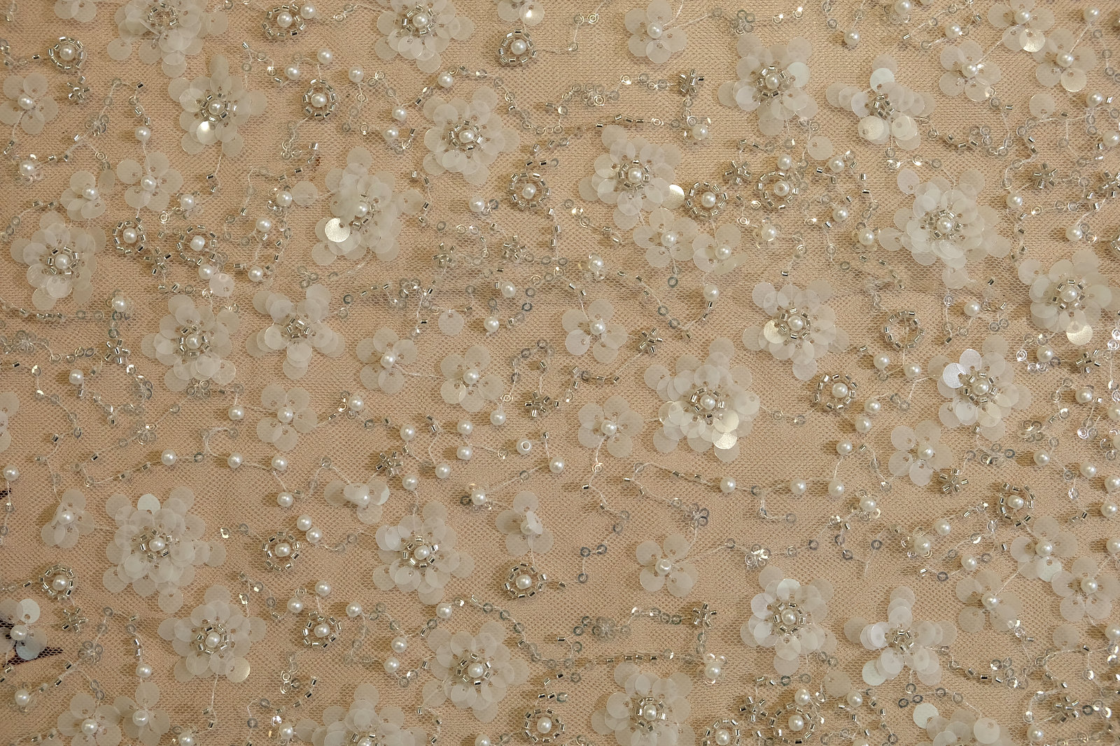 embroidered lace fabric detail 382005