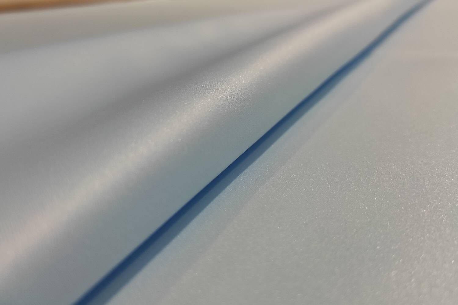 rolled satin S-1330 with soft fold 382289