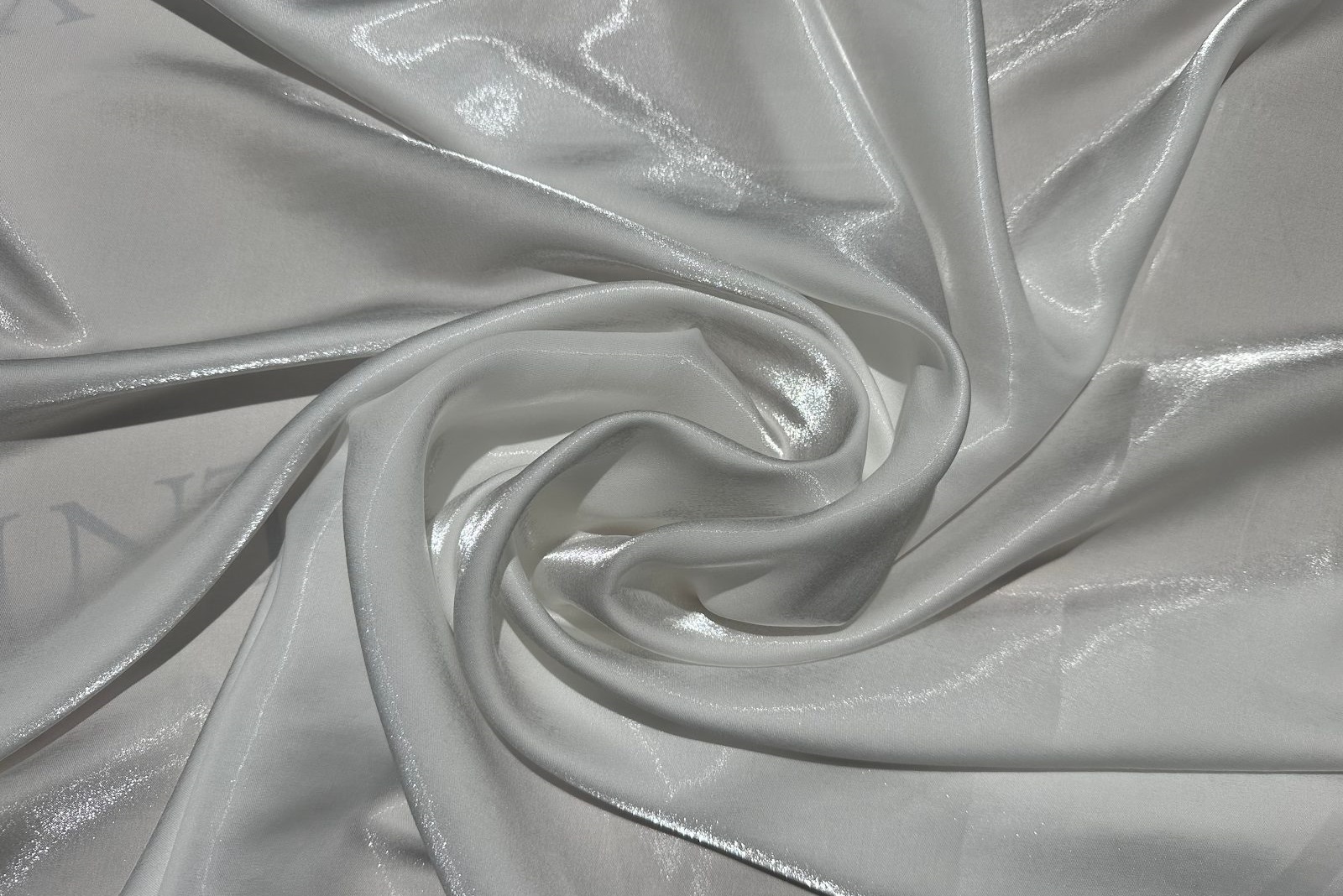 diamond organza rolled in a circle 382913