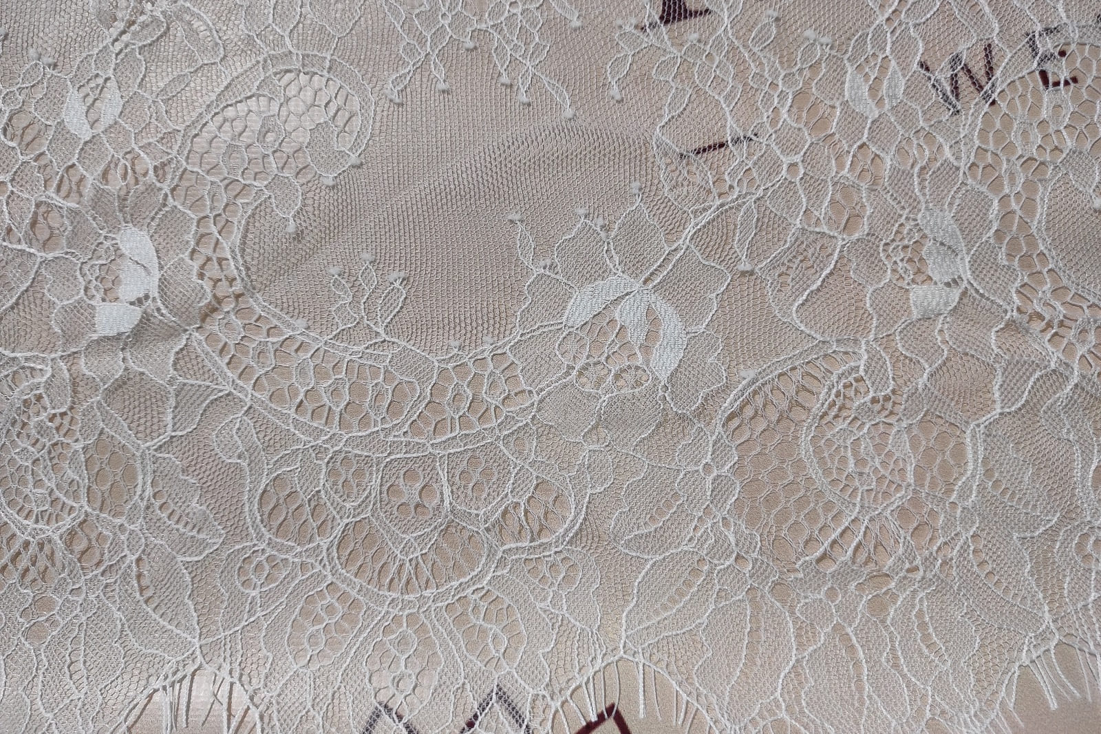 chantilly without beads edge 383118