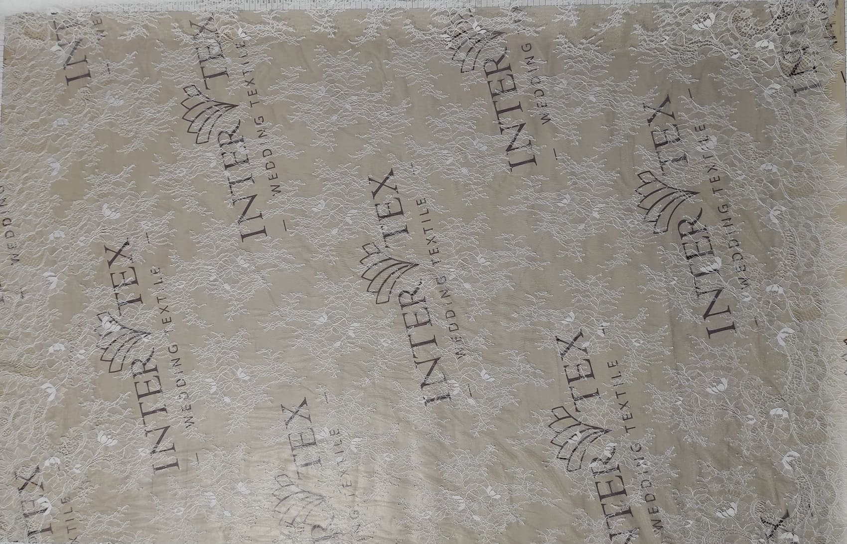 chantilly without beads full width 383118