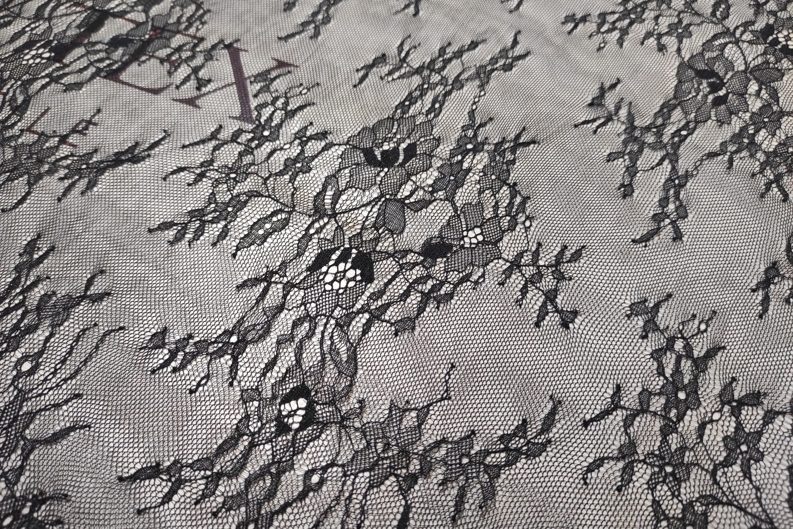 chantilly without beads detail 383125