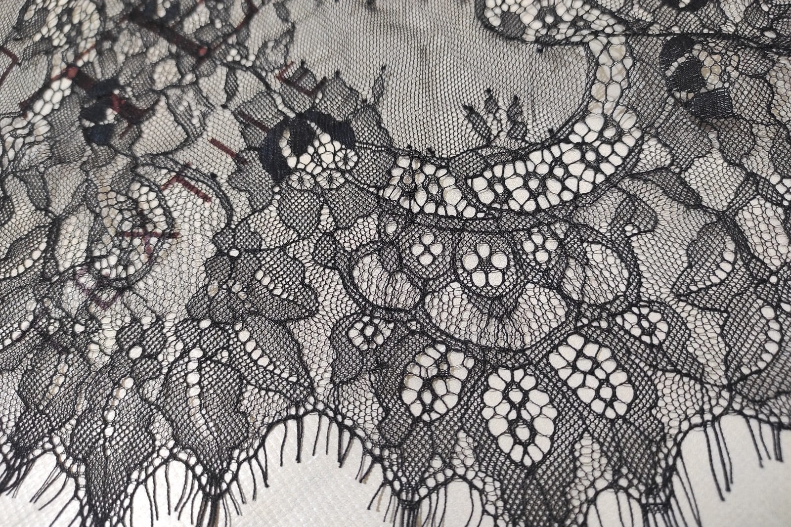 chantilly without beads edge 383125