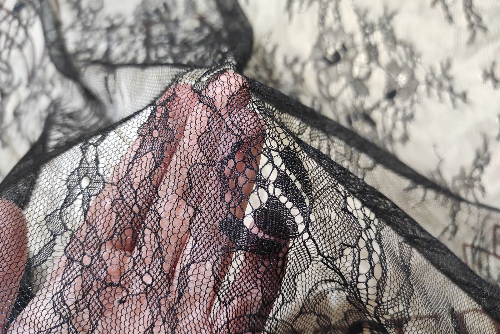 chantilly without beads on hand 383125