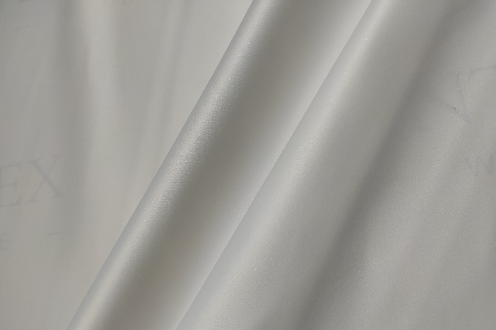 rolled satin S-1330 draped in folds 384078