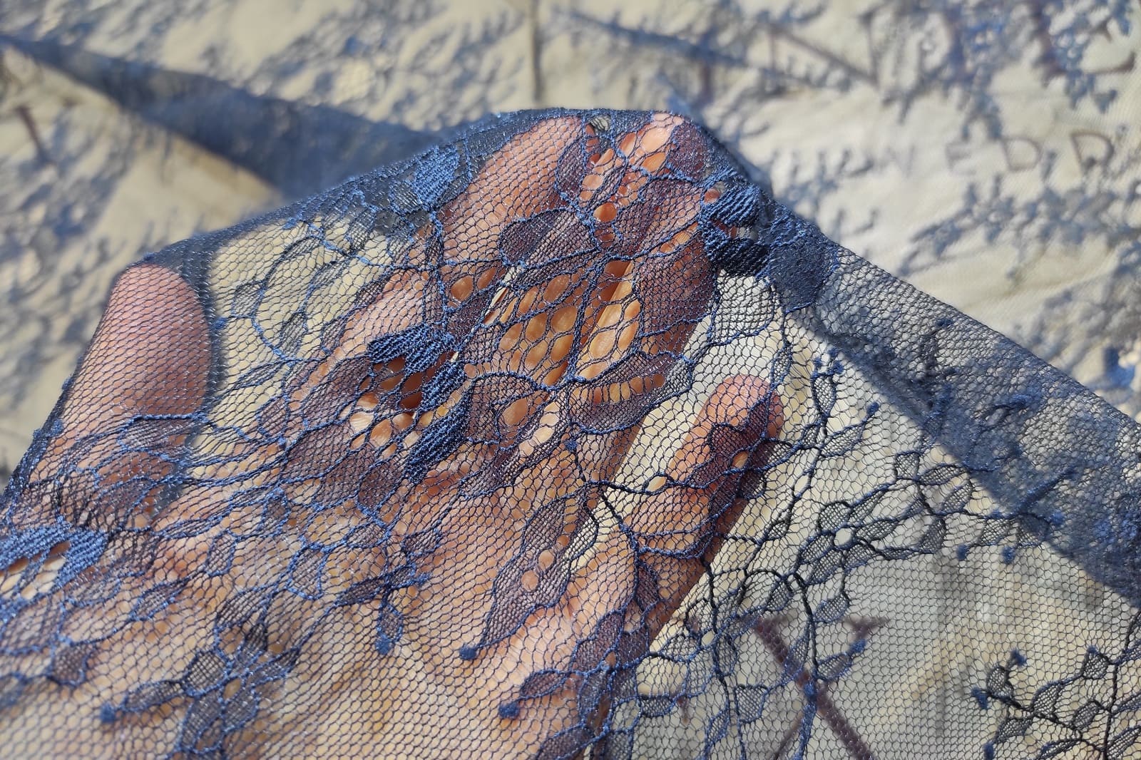 chantilly without beads on hand 384108