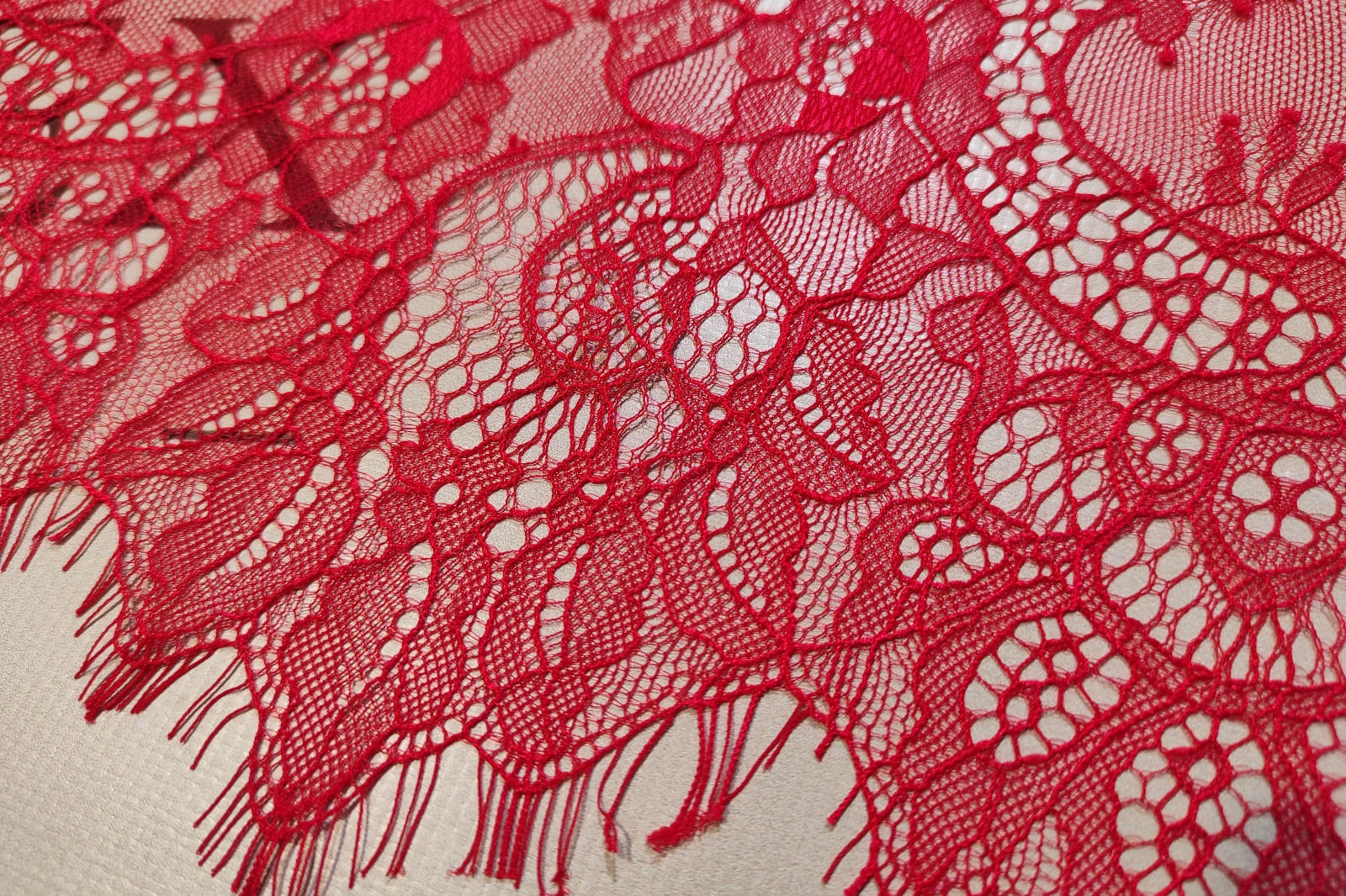 chantilly without beads edge 384139