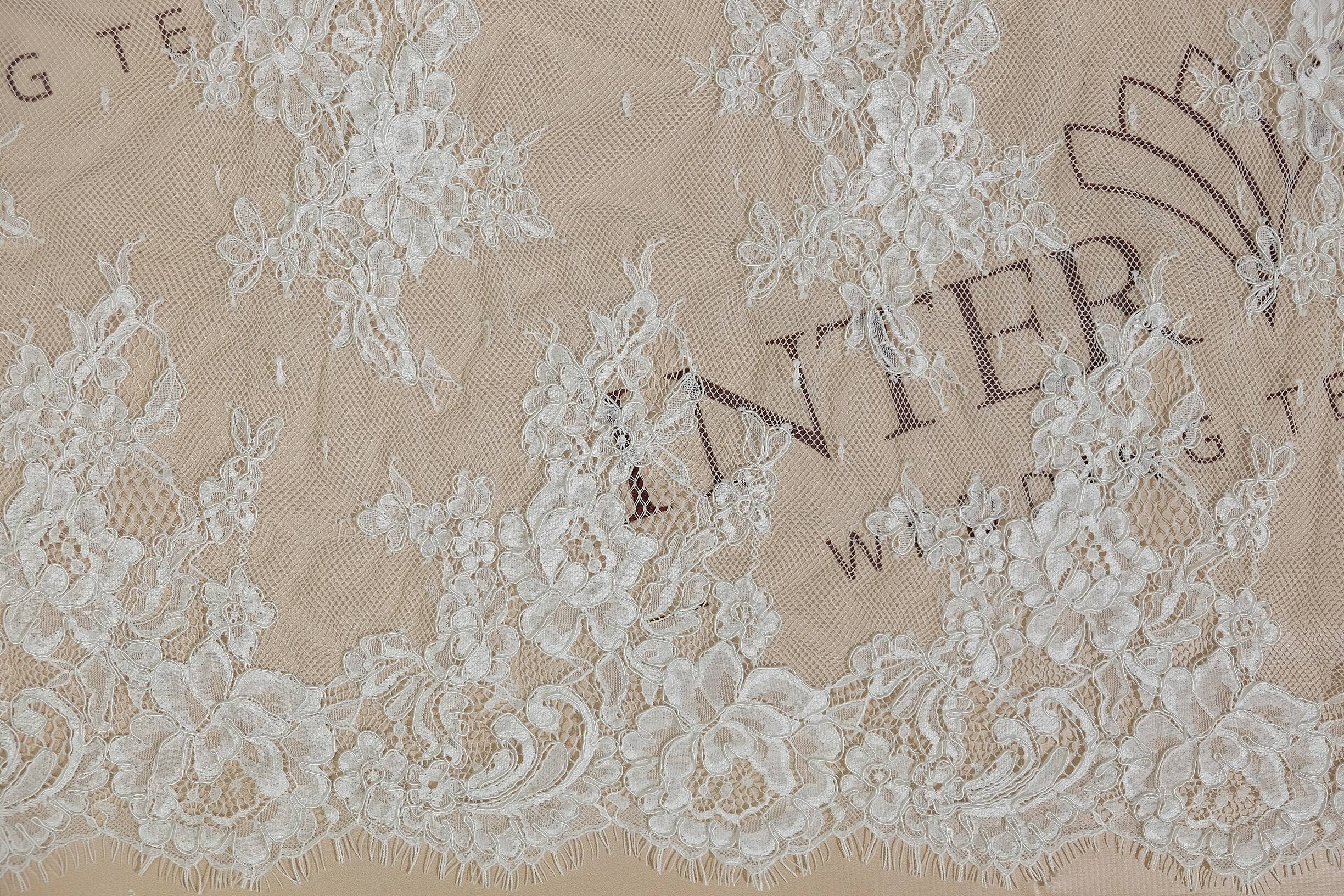 chantilly with cord surface view 384702