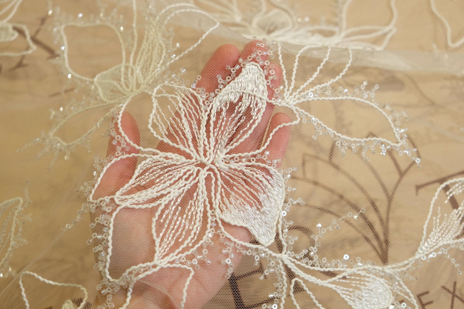 lace fabric on arm 384887