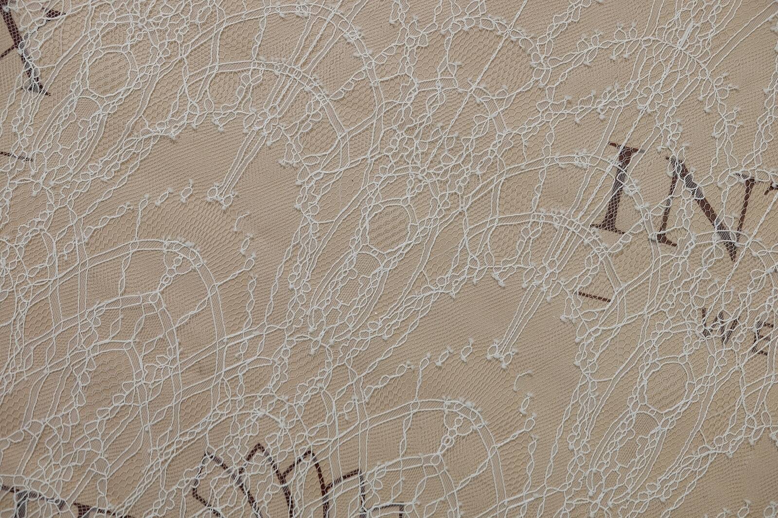 chantilly without beads central part 384962