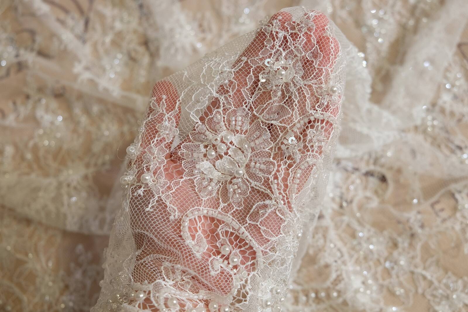 chantilly with beads on hand 384993