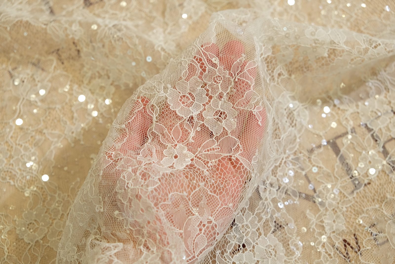 chantilly with sequins on hand 385129