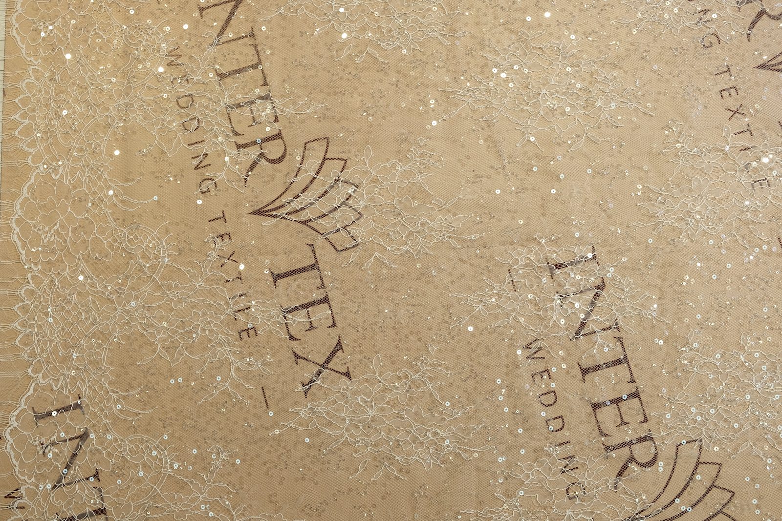 chantilly with sequins full width 385167