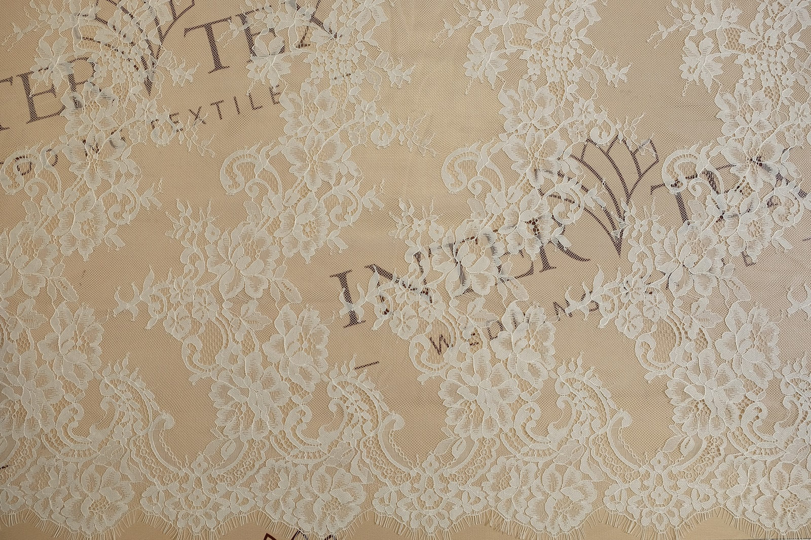 chantilly without beads surface view 385235