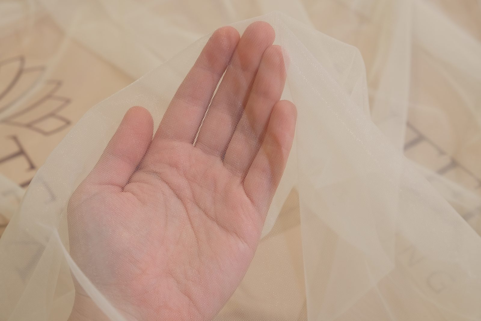 Italian mesh on hand 385341