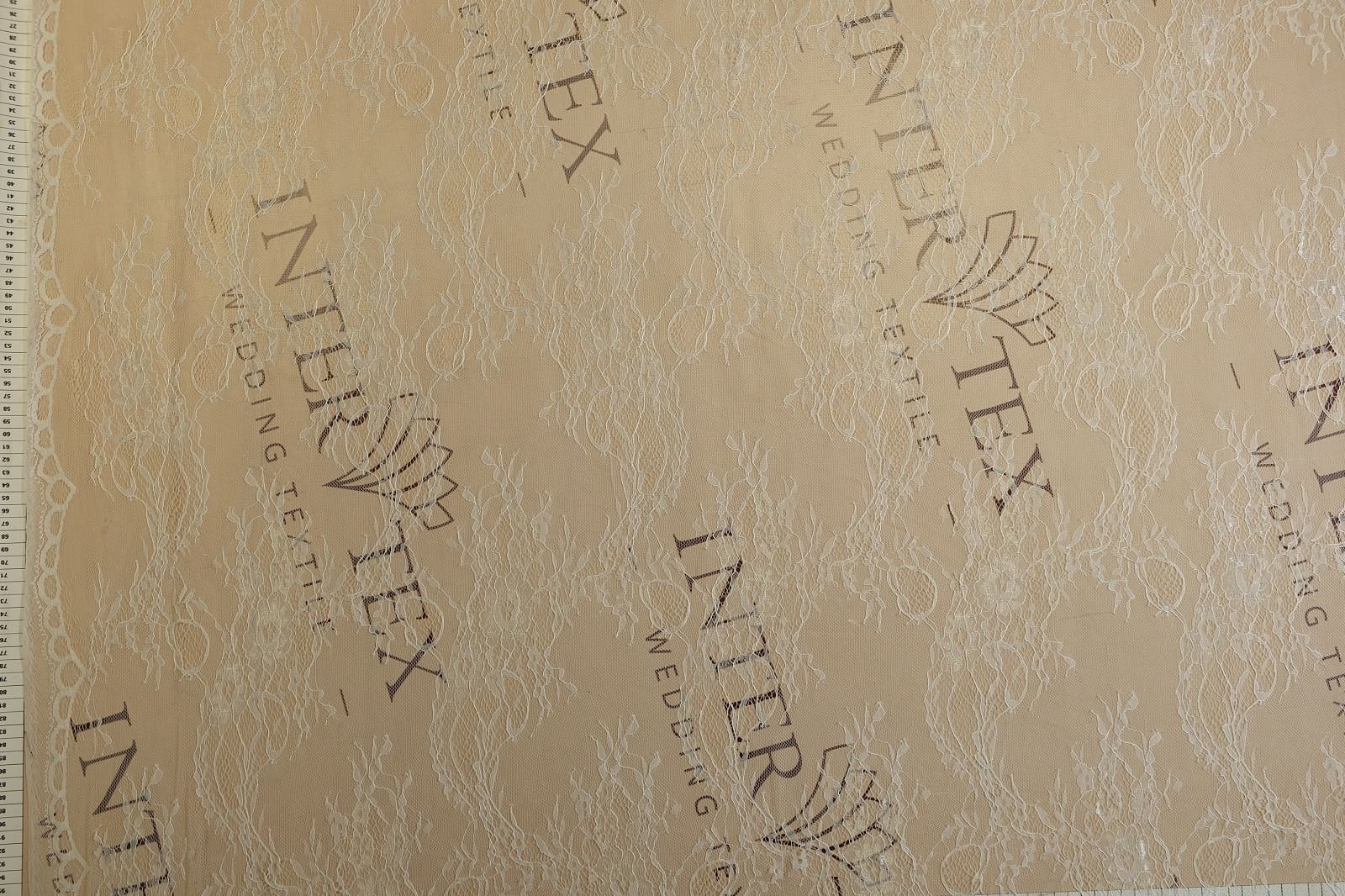 chantilly without beads full width 385464