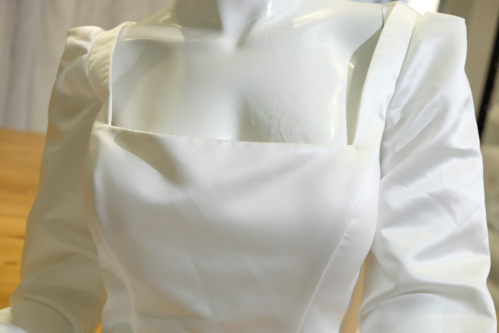 satin corset close-up front view 385532