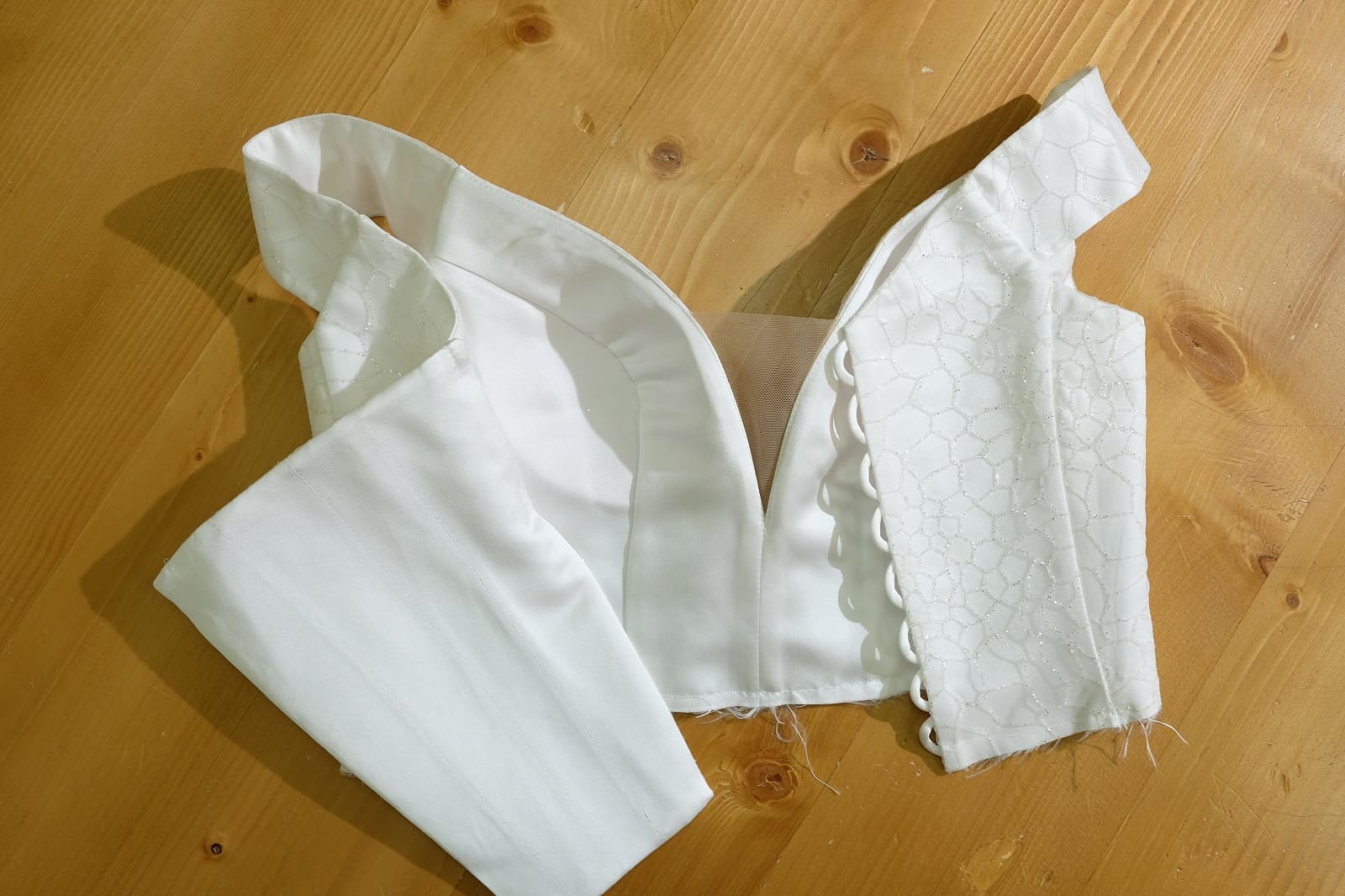 corset back view on table 385624