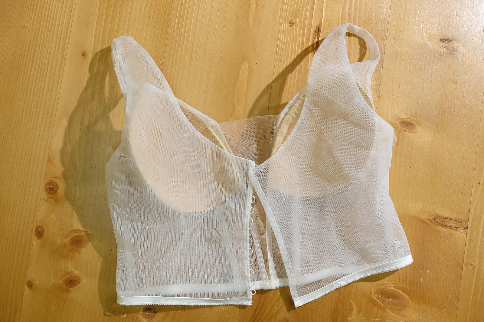 corset back view on table 385662