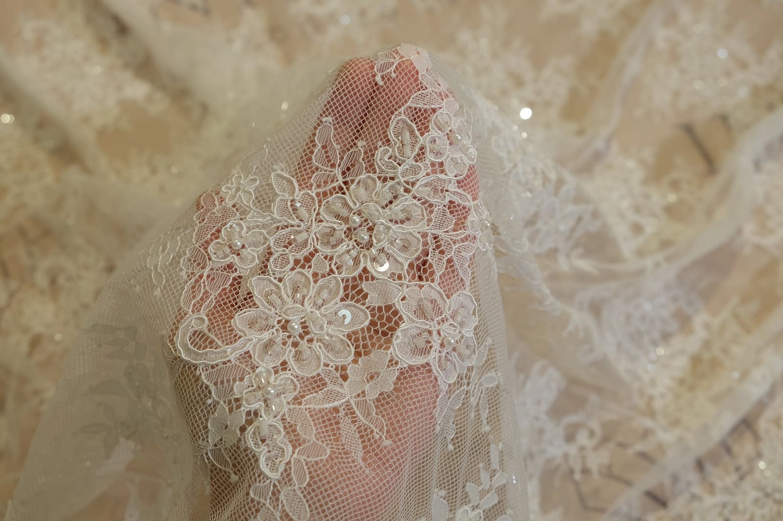 chantilly with beads on hand 386188