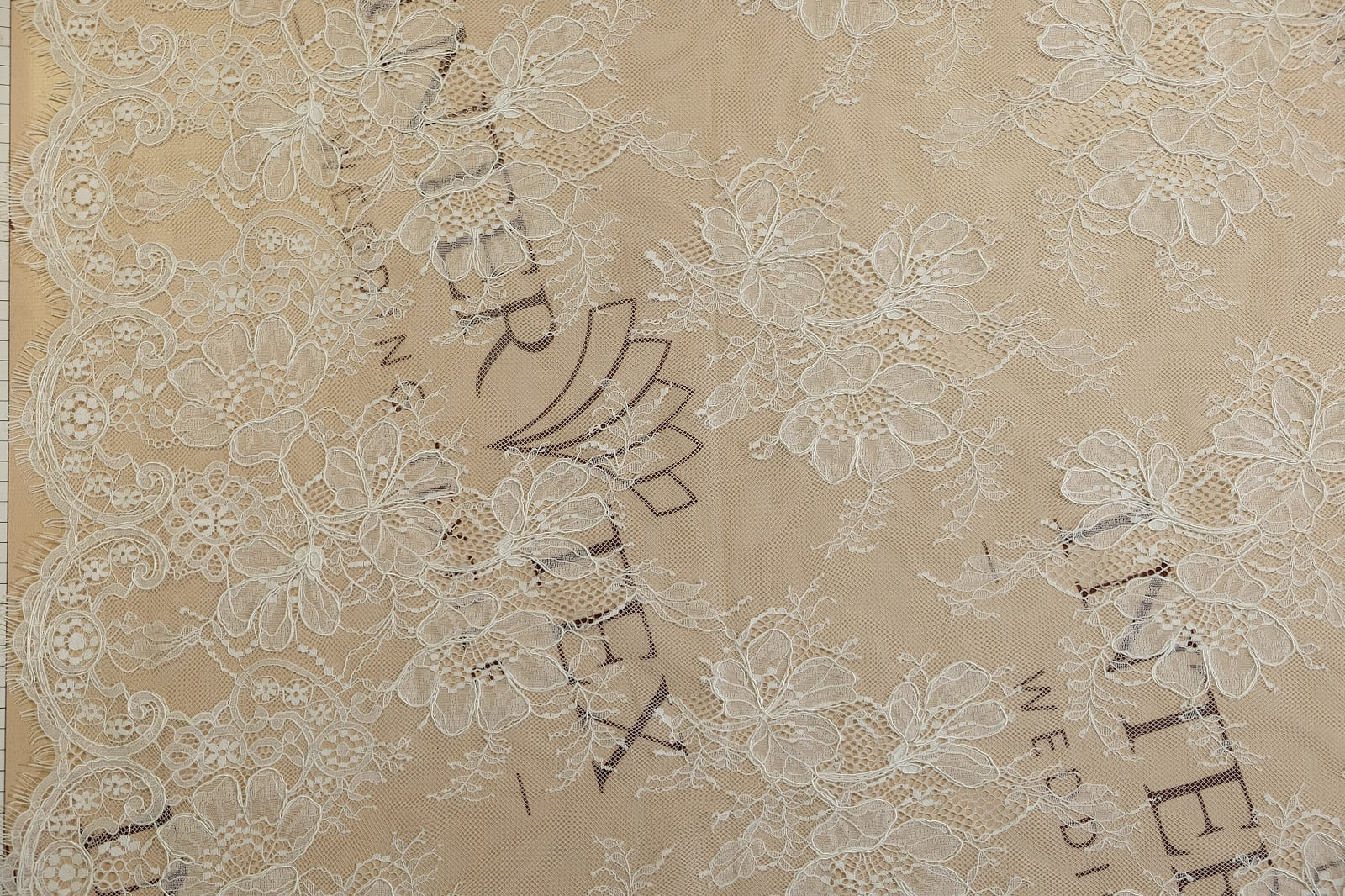 chantilly with cord view from afar 386270