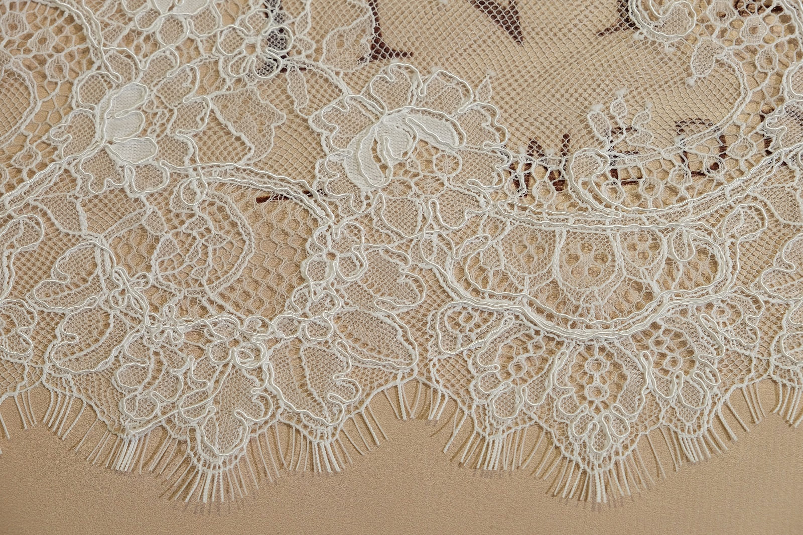 chantilly with cord edge 386355