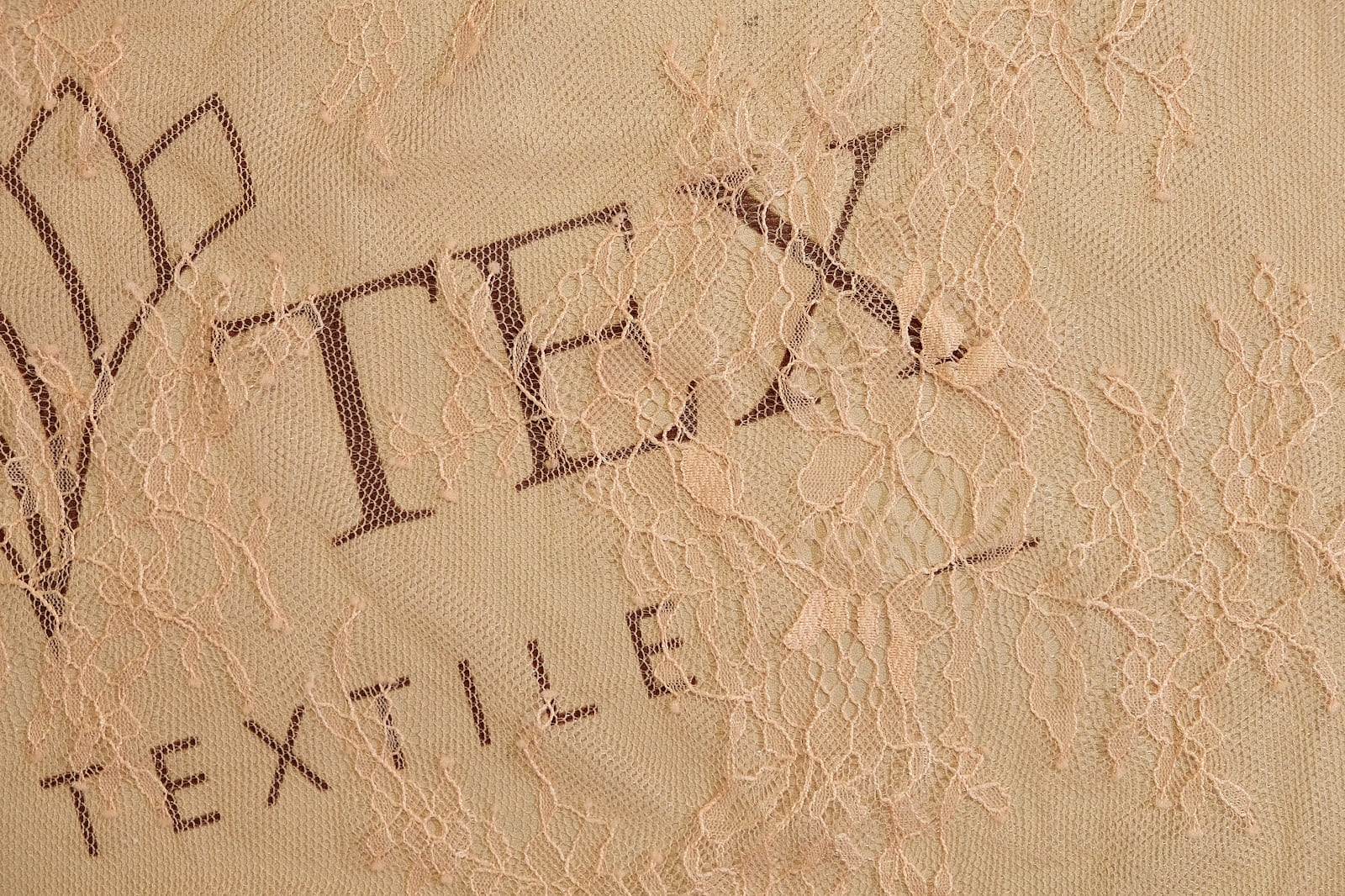 chantilly without beads detail 386508