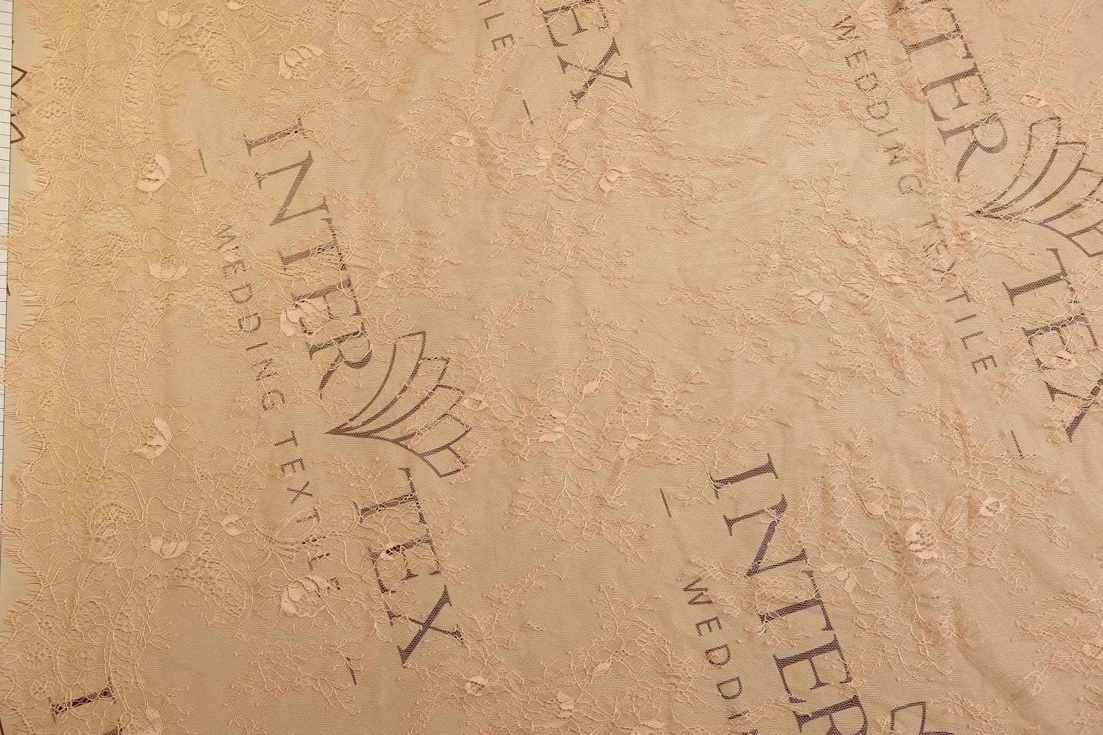 chantilly without beads view from afar 386508