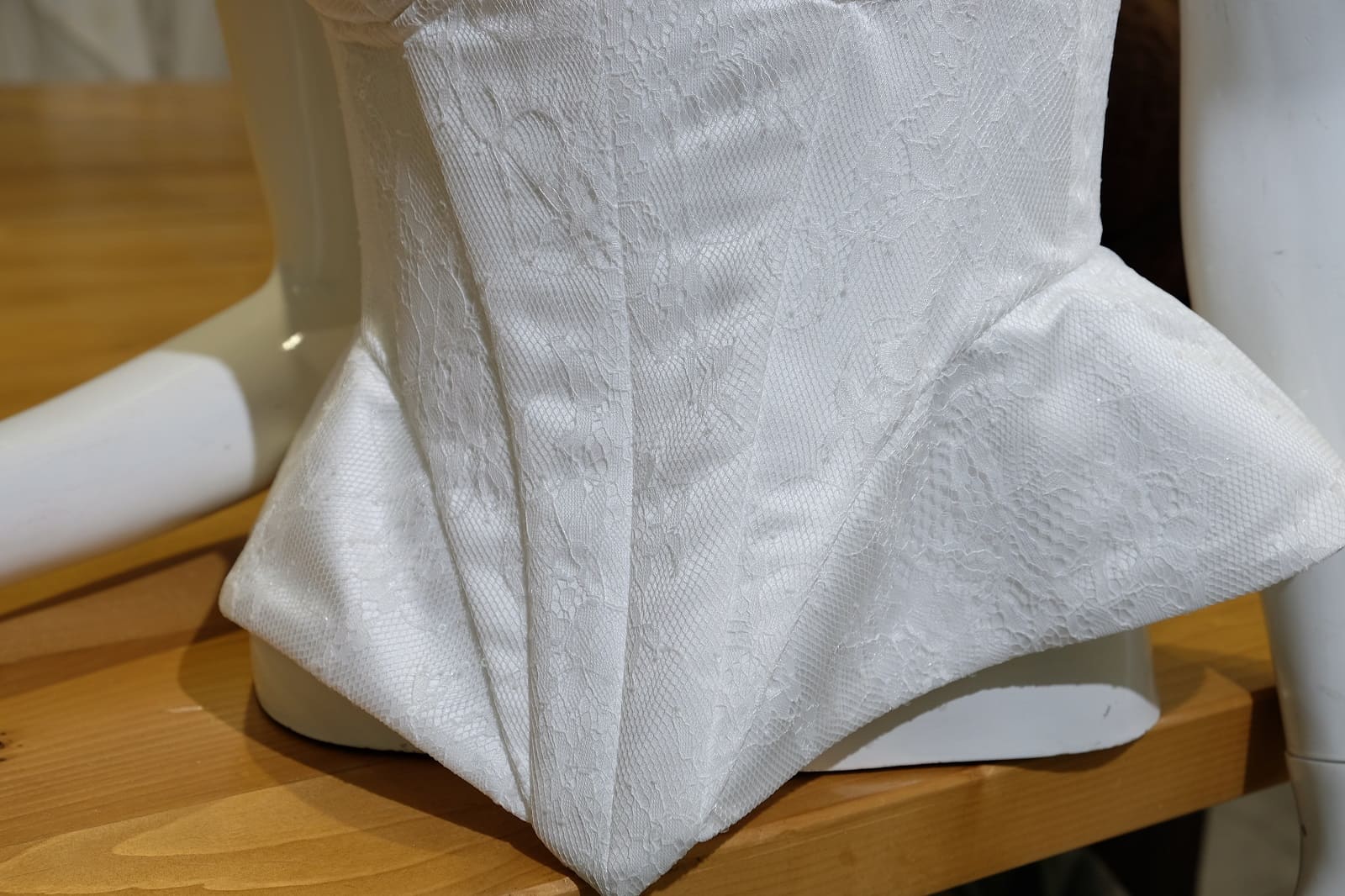 corset close-up front view 386584