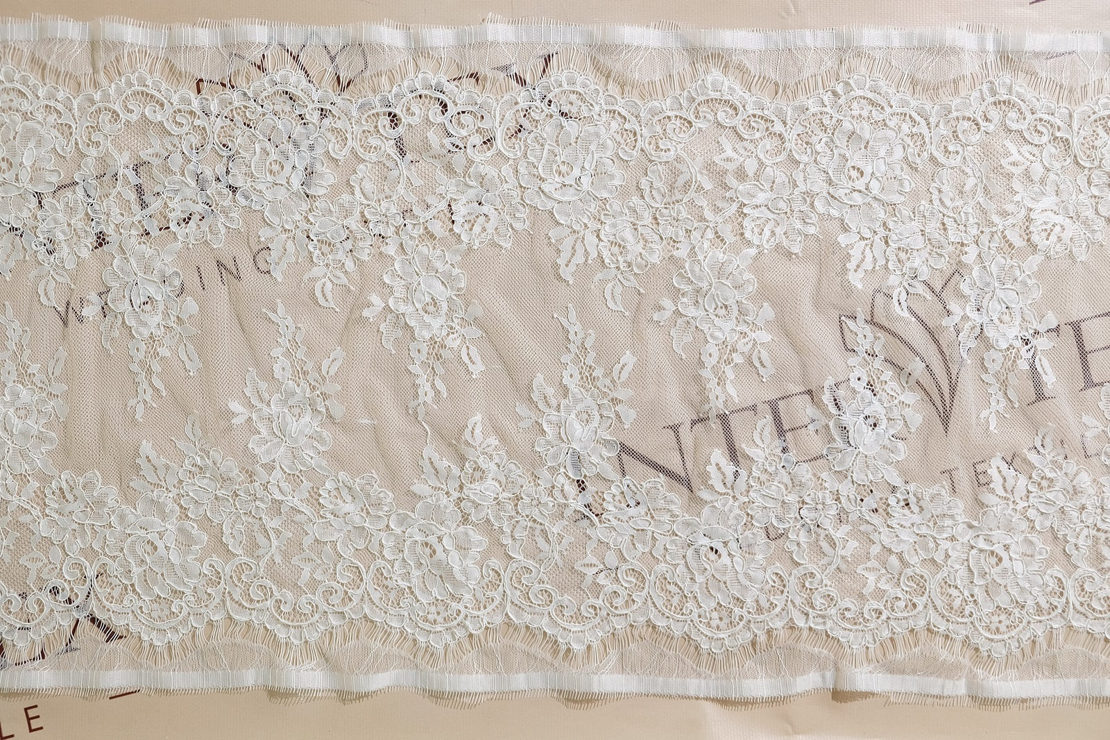 chantilly lace trim main view 386775