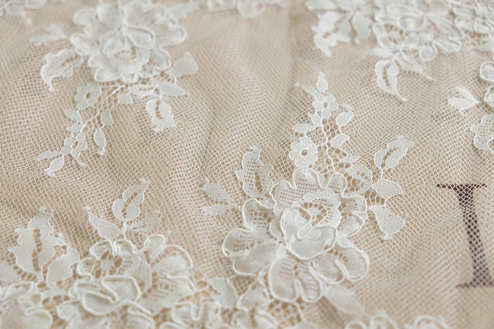 chantilly lace trim central part 386775