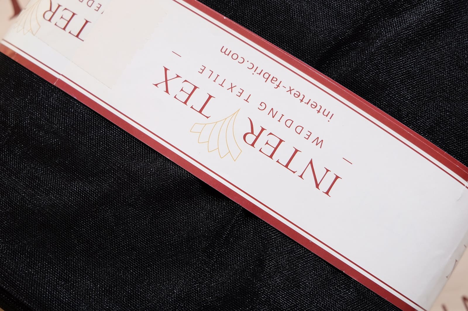 black mesh pronovias close-up 387048