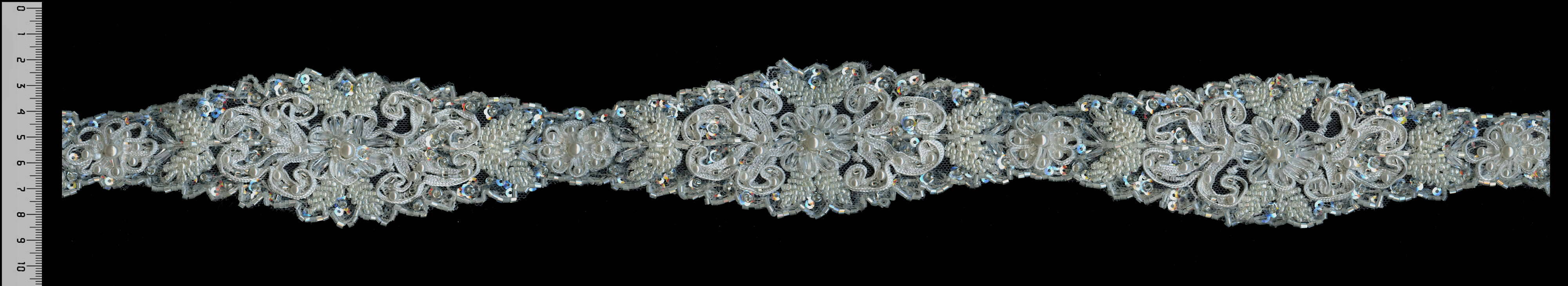 Embroidered belt 2000000017303 image from the Inter Tex catalogue for bridal fabrics, lace, appliques and B2B atelier orders.