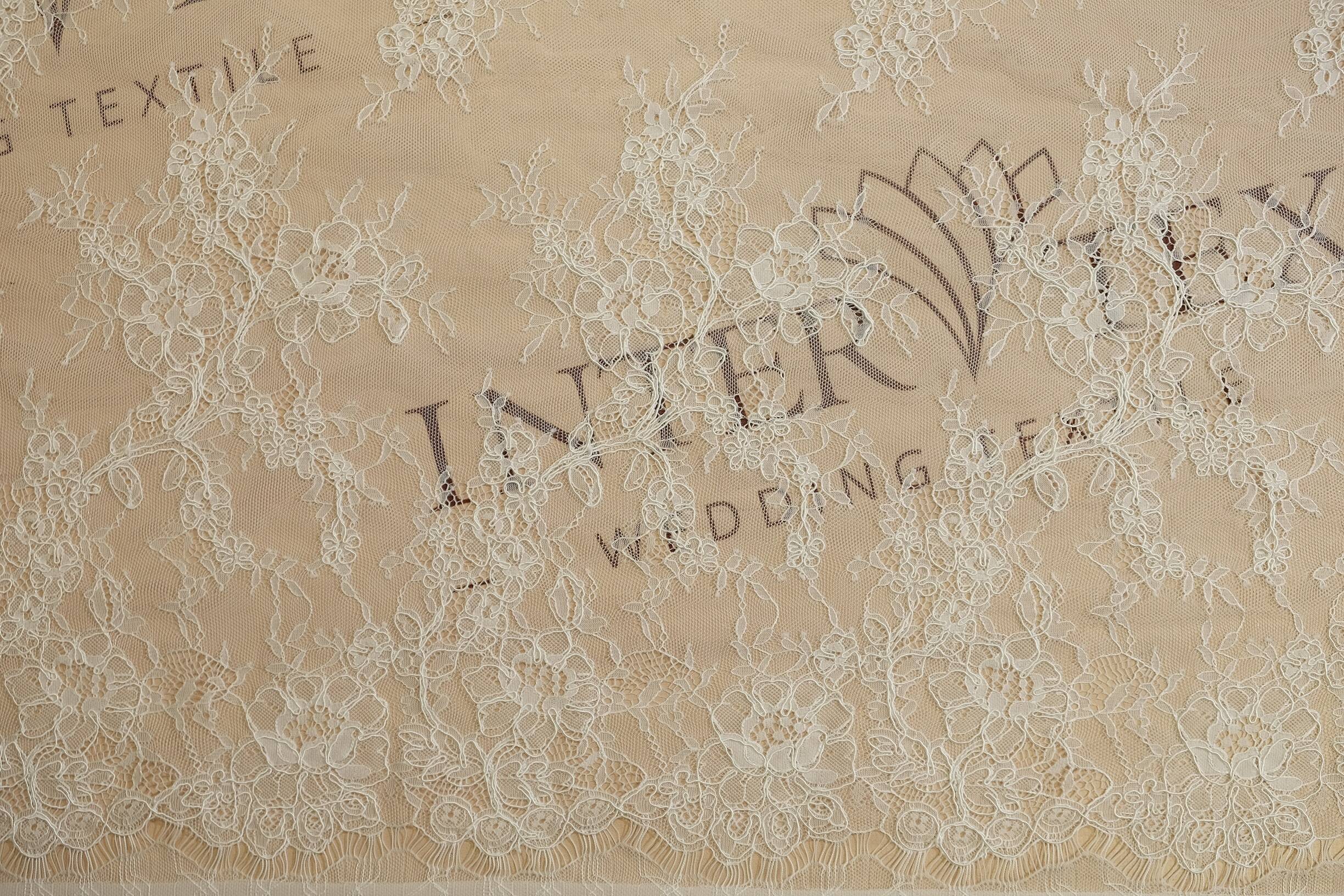 chantilly with cord surface view 384382